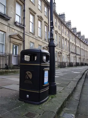 Heritage Square Hooded Outdoor Litter Bin - 115 Litre