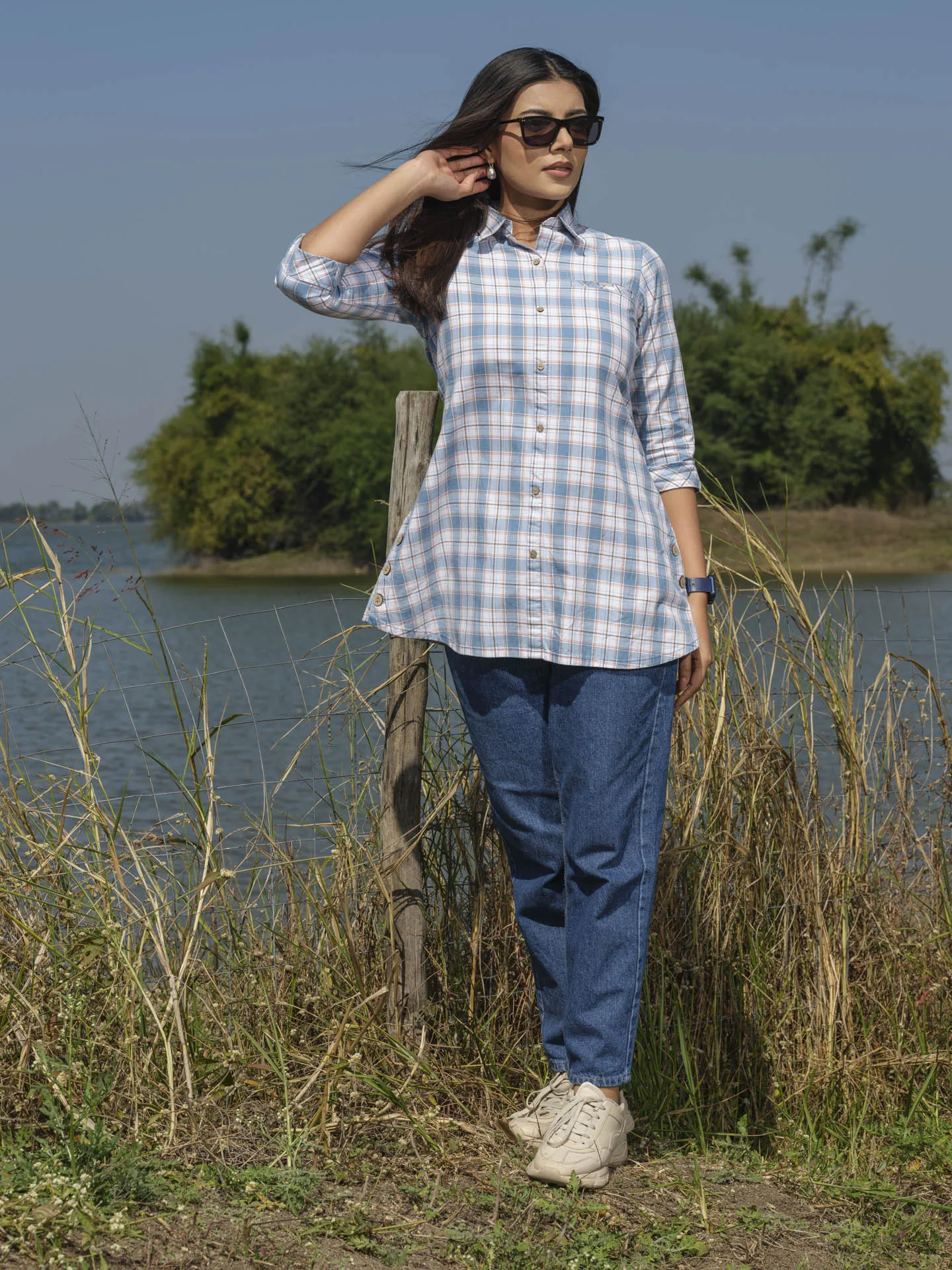 Indigo checks sturdy & classy top