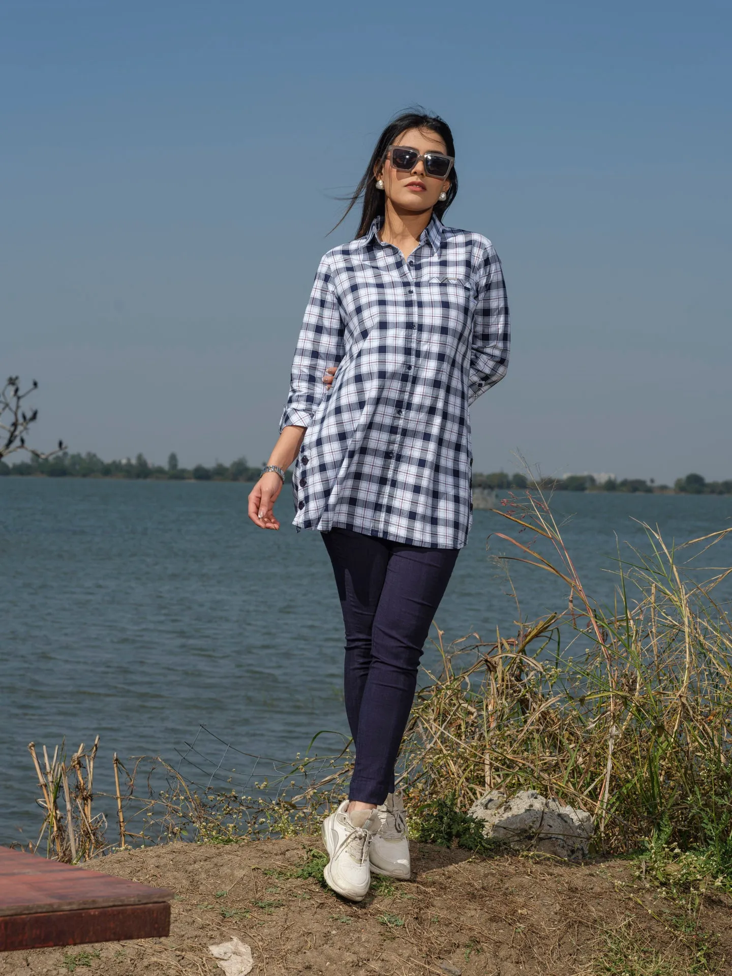 Indigo checks sturdy & classy top