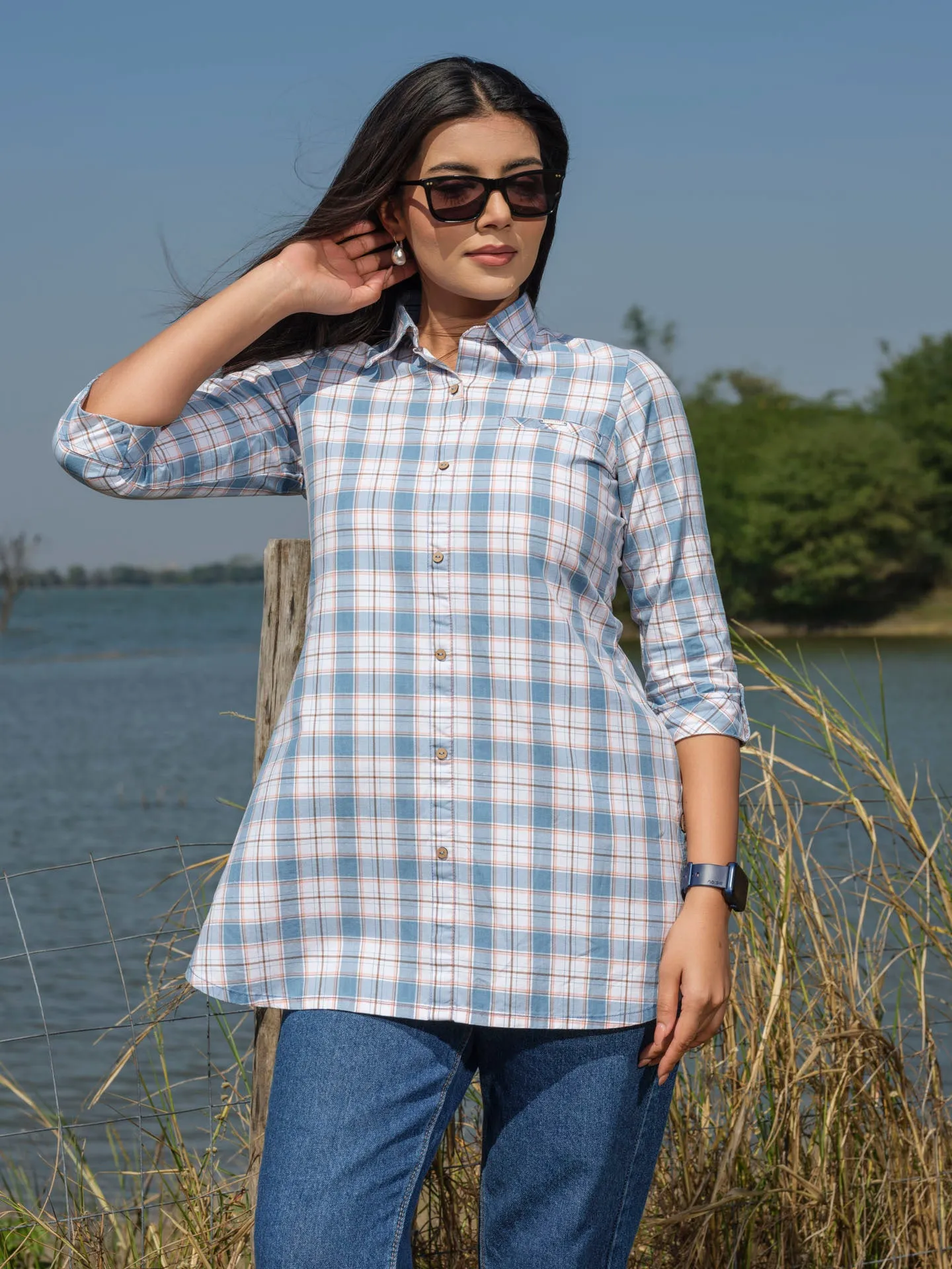 Indigo checks sturdy & classy top