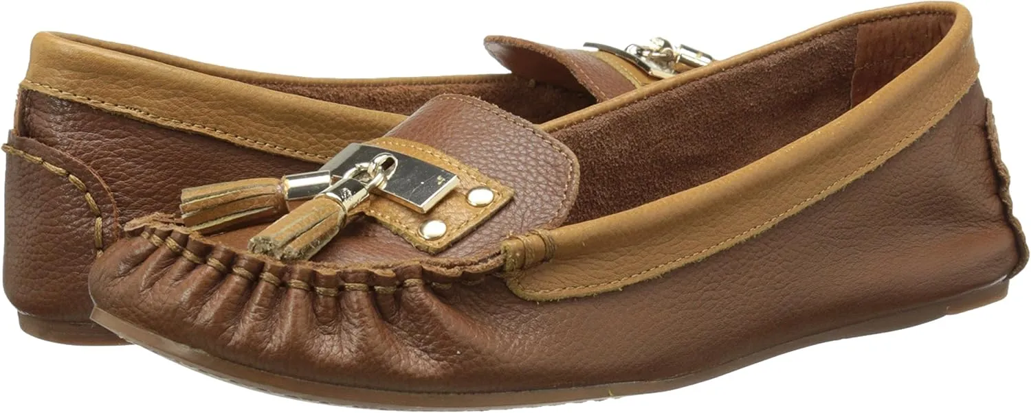 Very Volatile Women's Anibal Slip-On Loafer